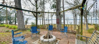 Anglers Paradise: Lake Eufaula Escape w/ Views!