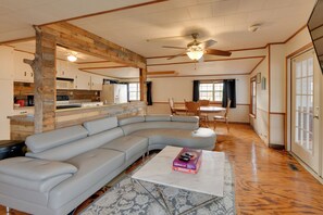 House (3 Bedrooms) | Interior - Anglers Paradise: Lake Eufaula Escape w/ Views! (Georgetown)