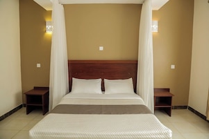 Wifi gratis y ropa de cama 
