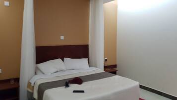 Dobbeltrom – standard | Wi-fi (inkludert) og sengetøy