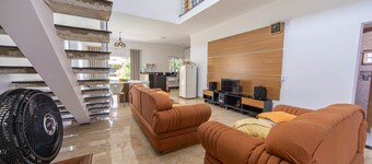 Casa em Bertioga a 650m da Praia de Itaguare