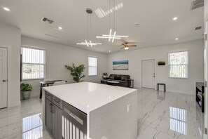 Interior - Fairways & MLB Fun! Couples Home in Lehigh Acres (Lehigh Acres)