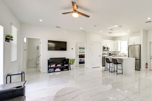 House (1 Bedroom) | Interior