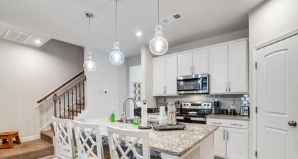 Work & Play Near Old Hickory Lake! Home w/ Patio