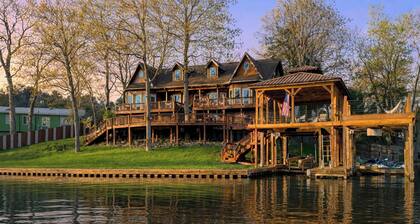 2-tier Dock w/ Lift! Jordan Lake Family Retreat