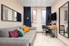 TV, offices - Functional Studio in Bydgoszcz | Parking | Workspace (Bydgoszcz)