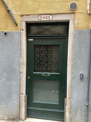 Exterior detail - Canal View Boutique Apartment (Venezia)