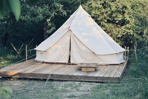 🌿 Jelena Glamping – Entspanne dich in der Natur, ohne auf Komfort zu verzichten