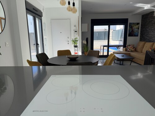 Casa Montgavina, villa in the heart of Vistabella Golf