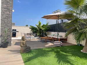 Terrace/patio - Casa Montgavina, villa in the heart of Vistabella Golf (Entrenaranjos)