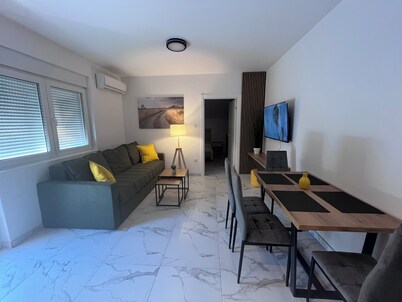 CERA AVANGARDA APARTMENT