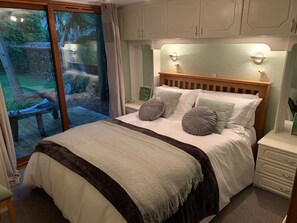 2 bedrooms, individually decorated, individually furnished, free WiFi - The Hermitage (Penrith)