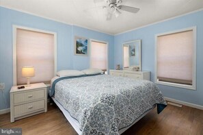 3 bedrooms, free WiFi - Ocean Aire Condos 1711 N. Baltimore #101 Ocean City, MD 21842 (Ocean City)