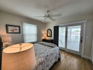 5 bedrooms, Internet - 5 Bedroom oceanside house with a beach view from the decks! (Bethany Beach)