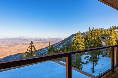 Honeymoon Lodge With Breath Taking Views Of The Valley (SL281A)