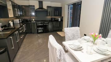 Lavavajillas, utensilios de cocina