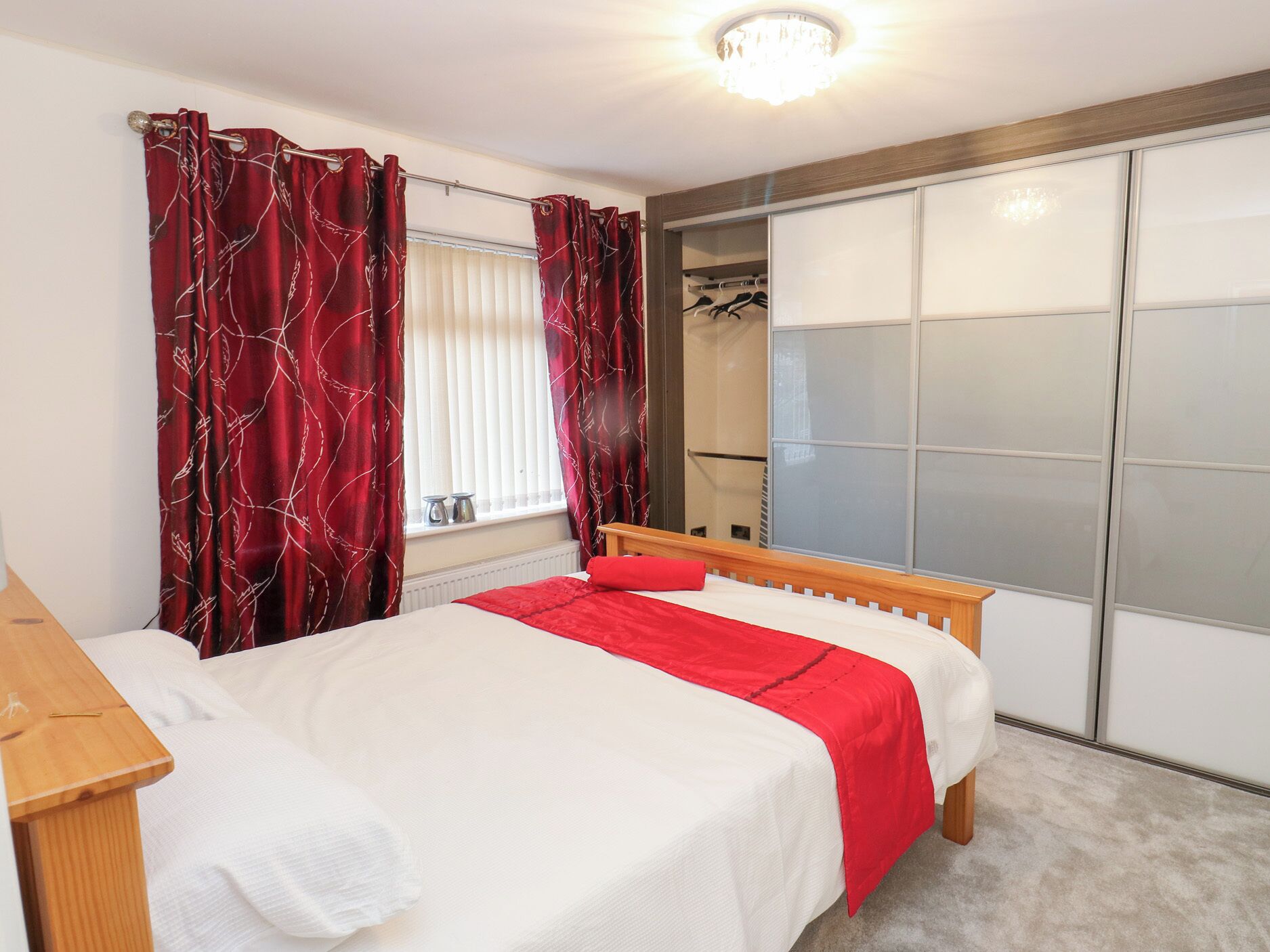 2 bedrooms, individually decorated, individually furnished, free WiFi
