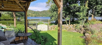 Guest house by the lake