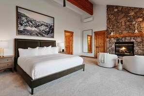 Condo, 5 Bedrooms - 5br Retreat W/ Hot Tub At Deer Valley Base 5 Bedroom Condo (Park City)