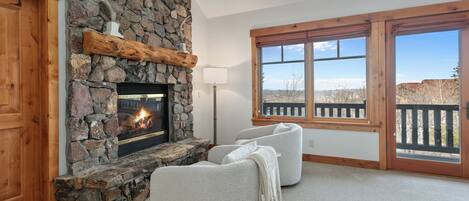 Condo, 5 quartos | Parte interna