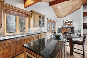 Condo, 5 Bedrooms | Private kitchen - 5br Retreat W/ Hot Tub At Deer Valley Base 5 Bedroom Condo (Park City)
