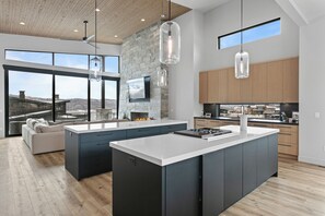 Rumah, 5 kamar tidur | Interior