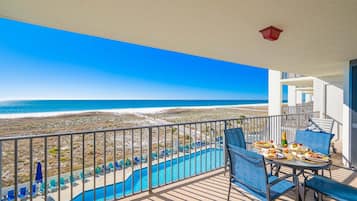 Condo, 3 Bedrooms | Outdoor dining