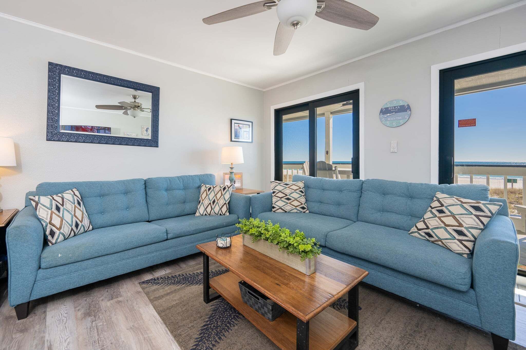 Condo, 3 Bedrooms | Living area