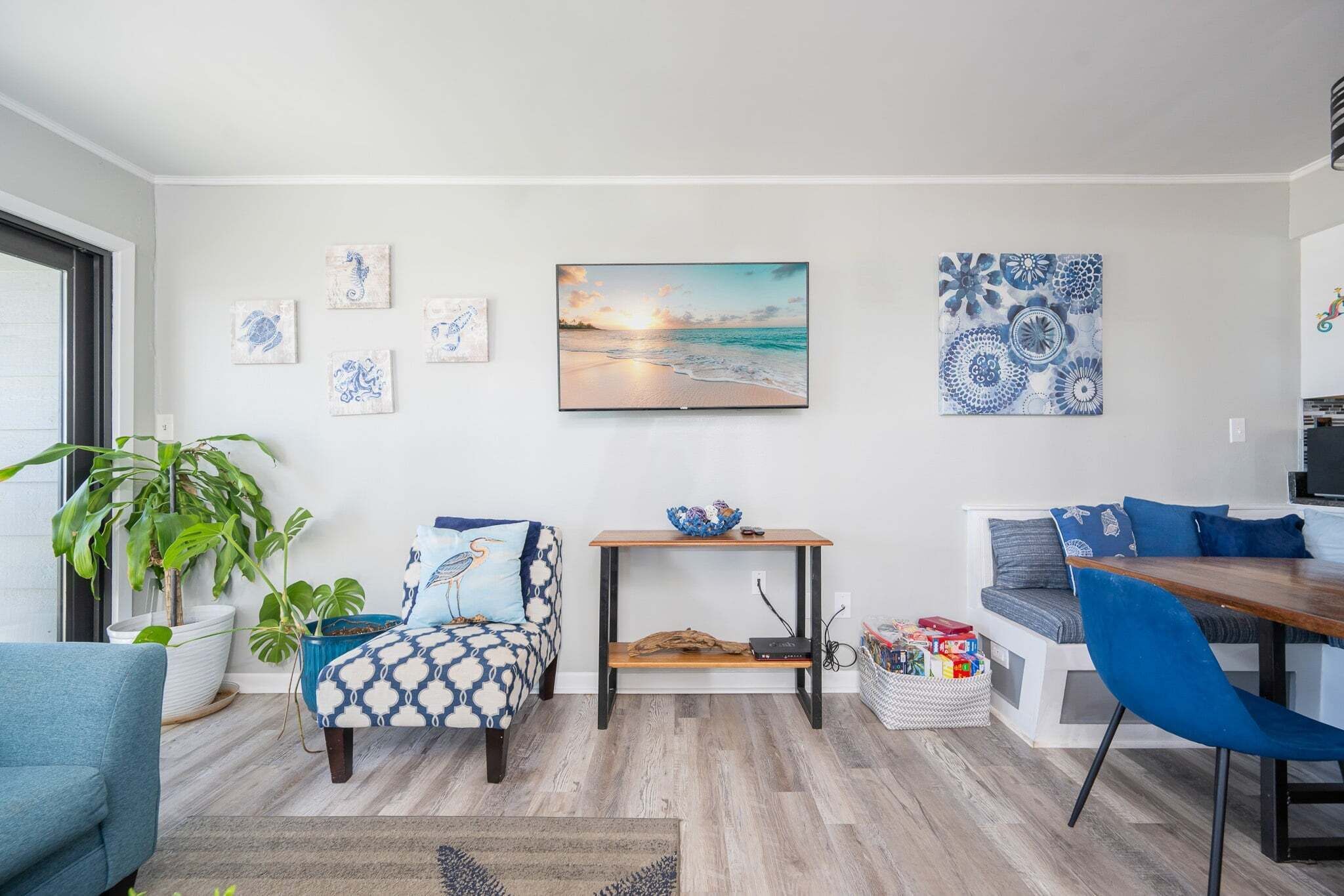 Condo, 3 Bedrooms | Living area