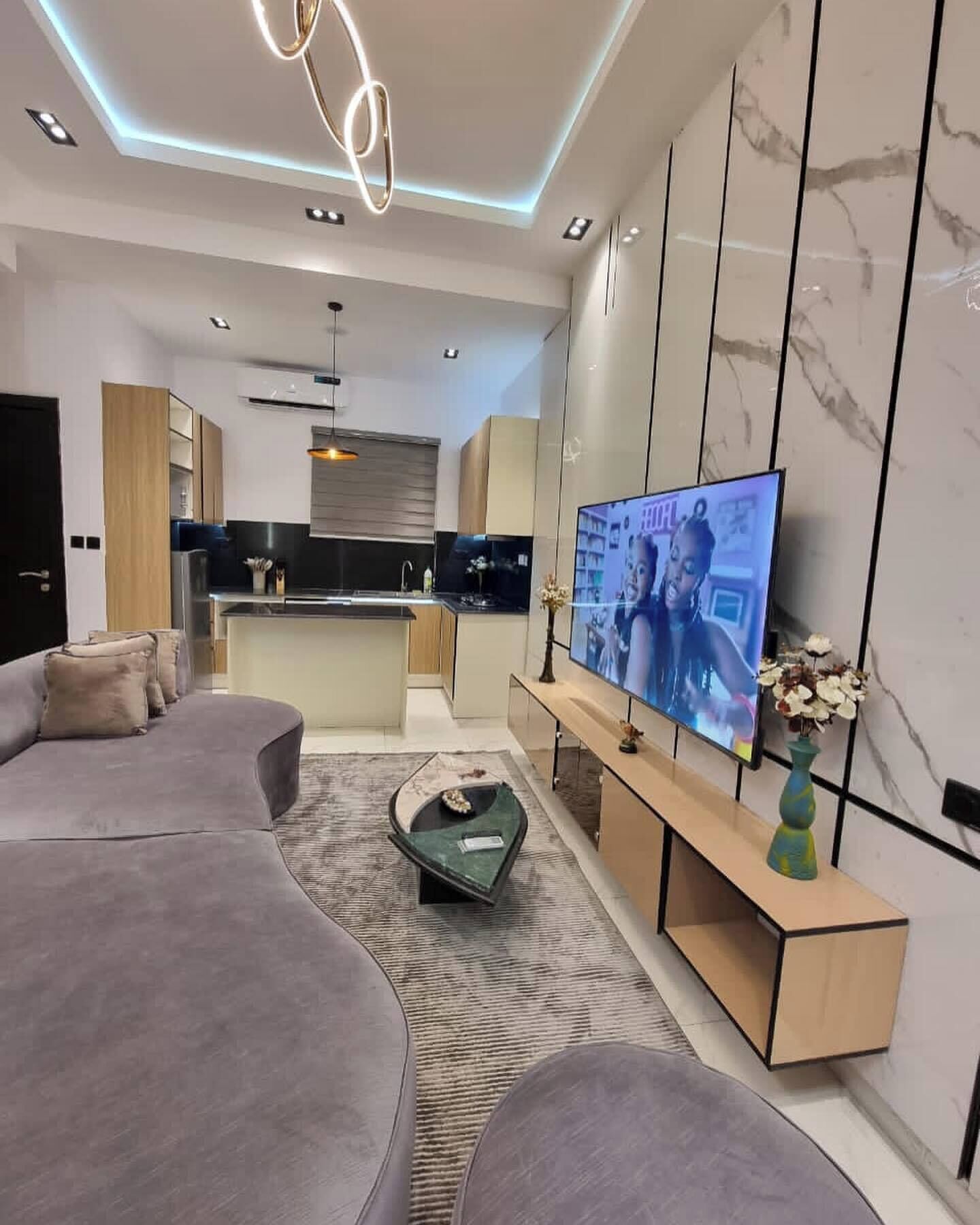 Economy Apartment, Balcony, City View | Living area