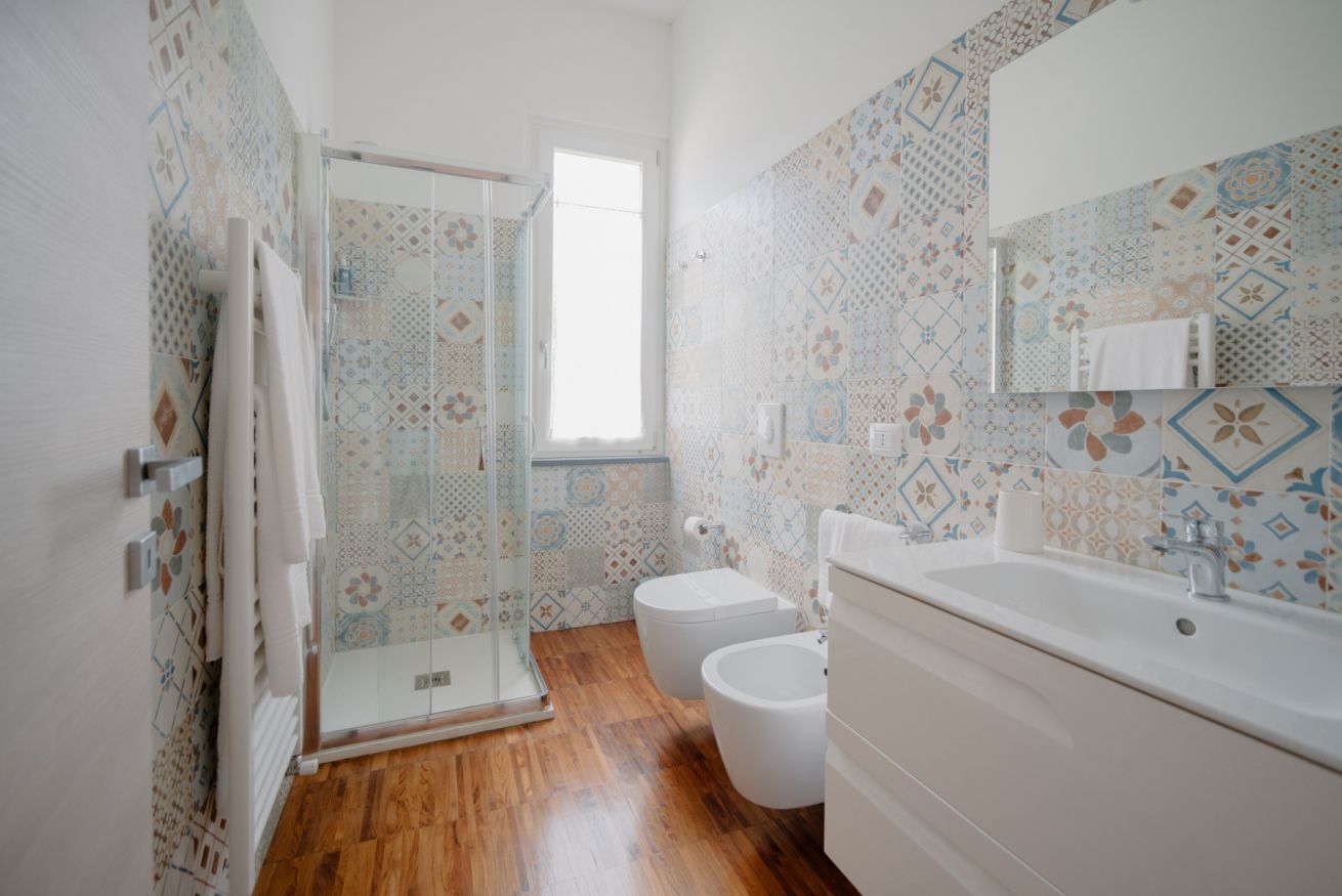 Shower, bidet