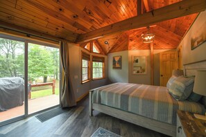 Free WiFi - NEW FOR 2026! Modern Sebago Lake Retreat in Quiet Cove - Close to the Sandbar (Naples)