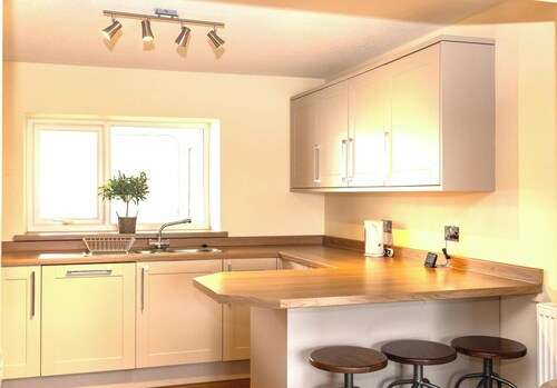 Bay Apt l Sea View l Central l Family Friendly