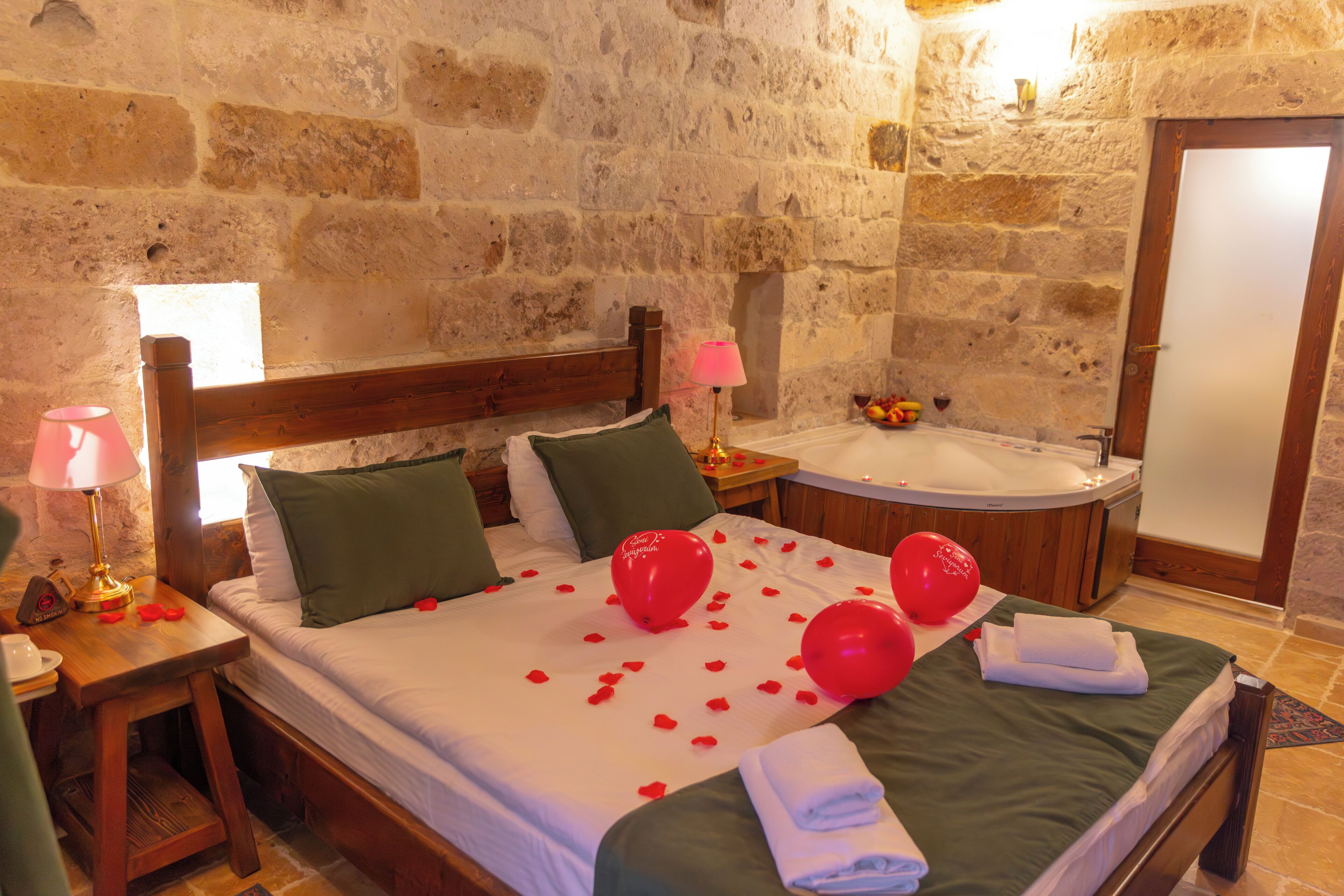 Deluxe Room, City View