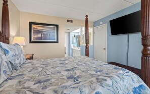Iron/ironing board, Internet, bed sheets - Cozy Beach Retreat Close to Beach w/Courtyard Pool, Kiddie Pool, Jacuzzi & Grills! (South Padre Island)
