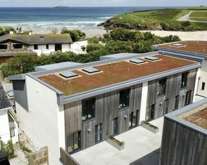 Exterior - Luxurious 2 bed apartment | Moments from beach (Harlyn Bay)