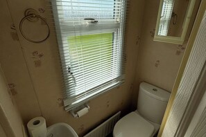 Shower - Millfield G17 (Ingoldmells)