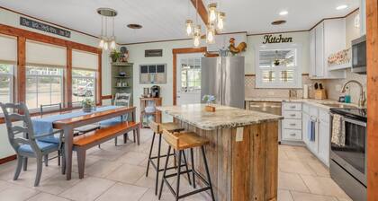 Blue Haven Bungalow | Walk to Cypress Falls, Fire Pit & Fenced Yard