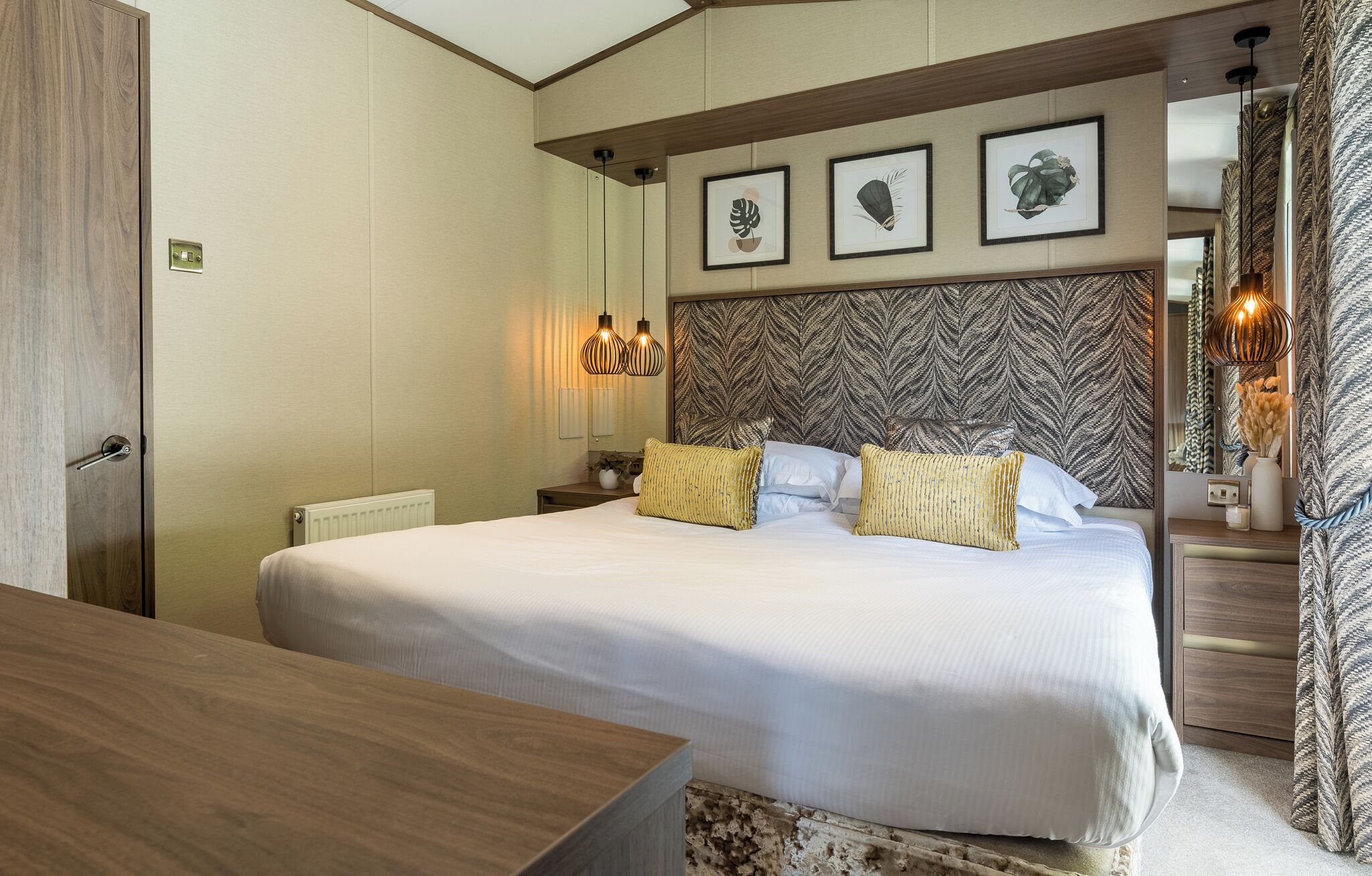 Luxury Cabin, Garden View | Free WiFi