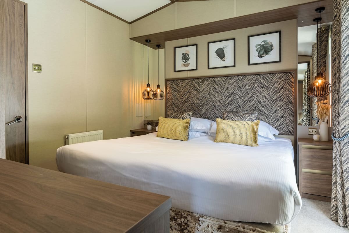 Luxury Cabin, Garden View | Free WiFi