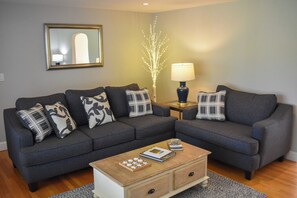 Smart TV - Your perfect coastal getaway! (South Yarmouth)