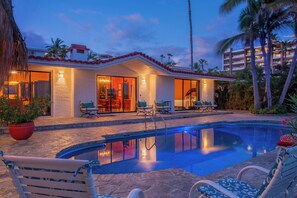 Outdoor pool - Casa Bugambilia: Beautiful Beach Steps Away. Promos available! (Turistico Corredor)