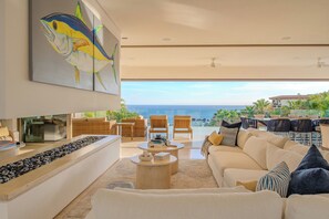 Interior - Villa Palma – Luxury Retreat on Swimmable Beach (Turistico Corredor)