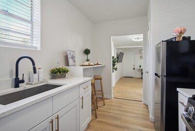 Stroll to the Dome: Sleek 1BR Near Downtown