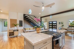 Interior - Hale Hou Nanea: 4  BR, 3.5  BA House in Princeville, Sleeps 10 (Princeville)