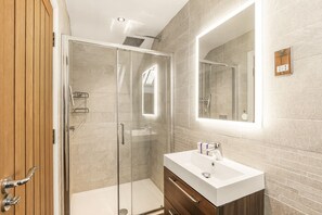 Hair dryer, towels - Lavender House - North East Escapes (Alnmouth)