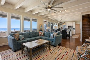 Living area - Seagrape - Amazing beachfront, large lot, loaded with amentities! (Crystal Beach)