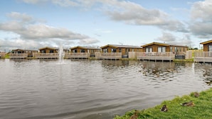 Chalet rustique classique, vue sur le lac | Extérieur