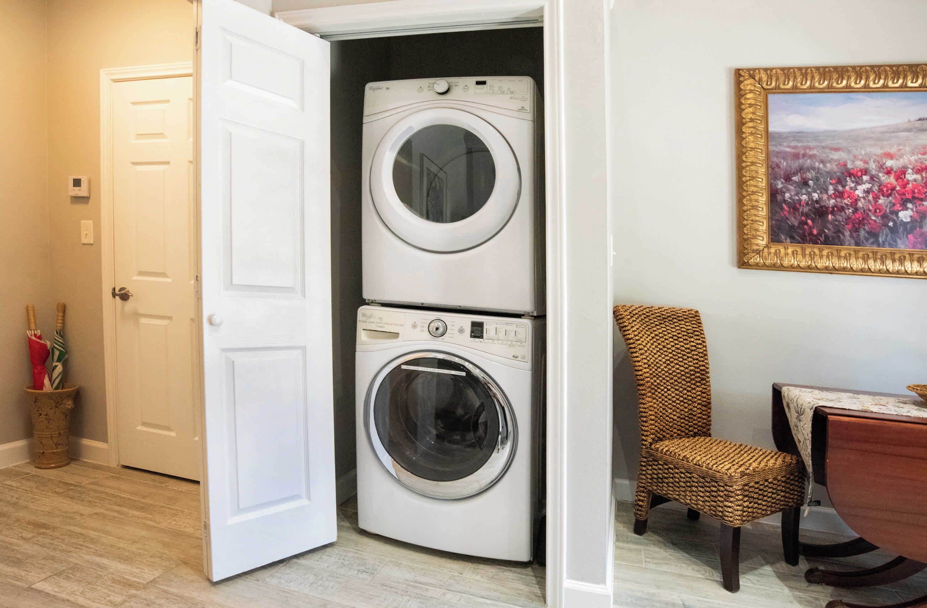 Cabana, 1 cama King, varanda, vista para a piscina (Tank House) | Lavanderia