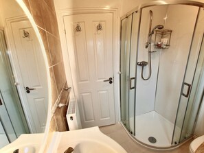 Ferienhaus | Badezimmer | Dusche
